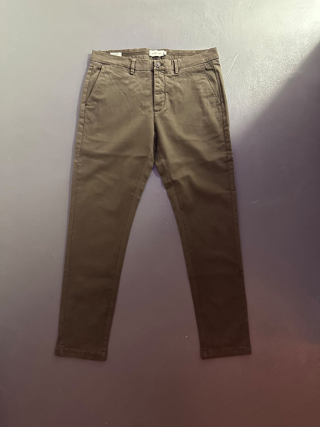 PANTALONE CHINO TAHOMA