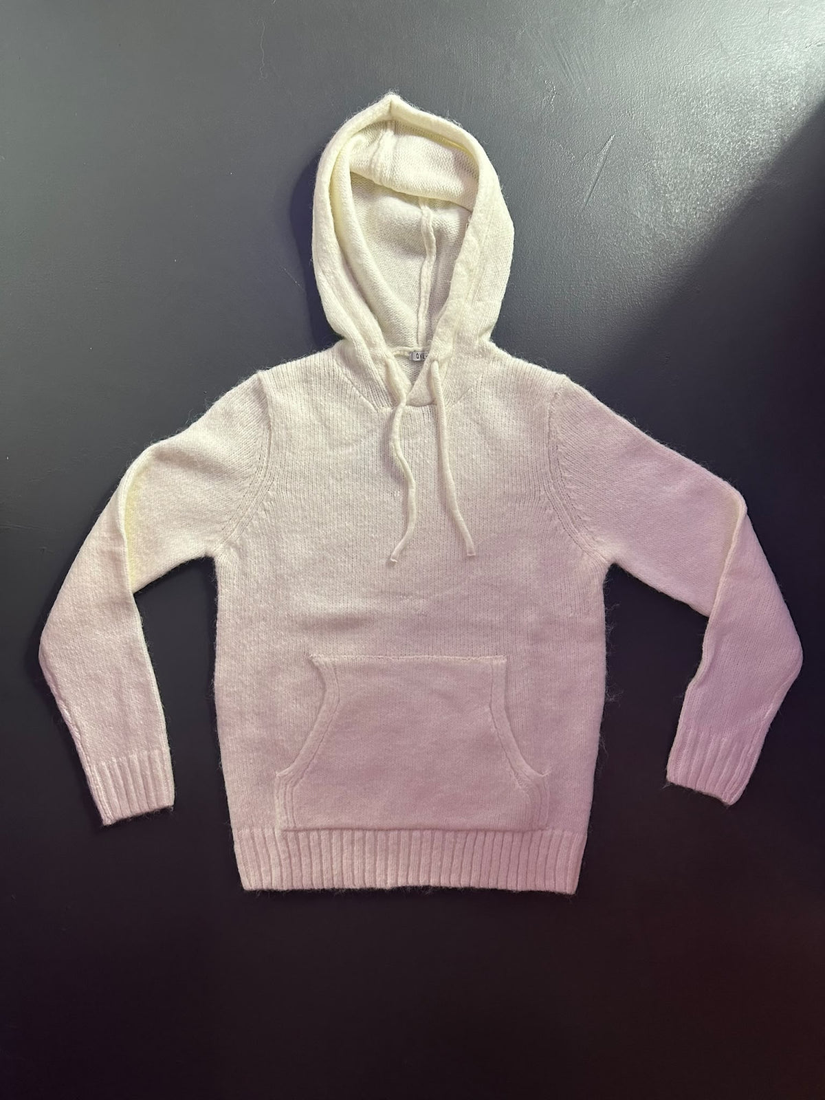 MAGLIONE CON CAPPUCCIO