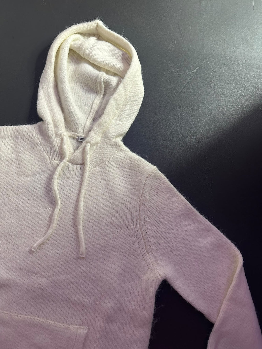 MAGLIONE CON CAPPUCCIO
