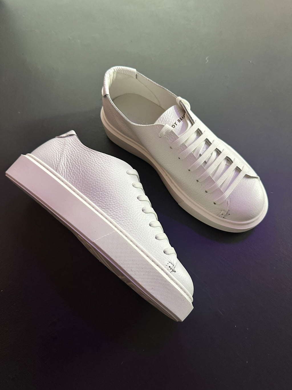 SNEAKERS WNB