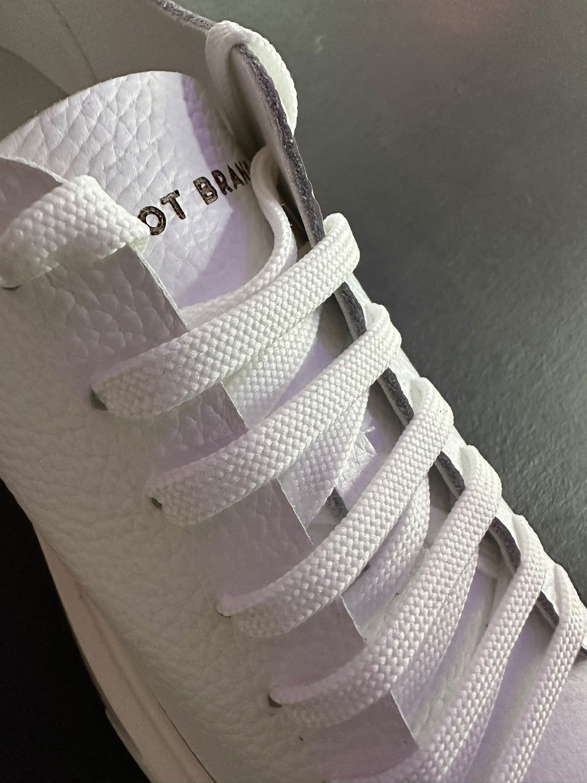 SNEAKERS WNB
